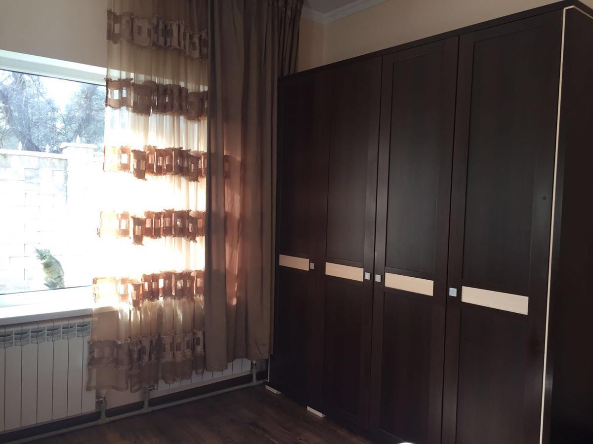 Almaty Backpackers Hostel Exterior photo